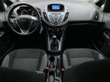 Car image 12