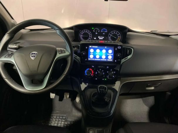 Lancia Ypsilon 51 kW image number 7