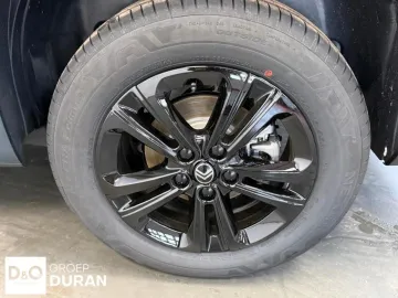 Car image 27