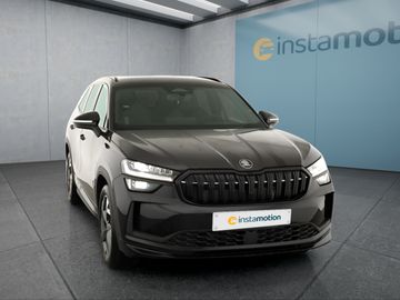 Car image 28