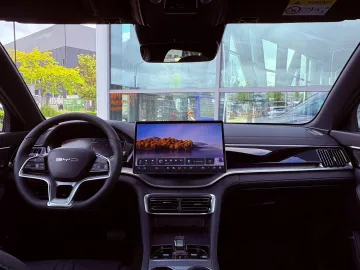 Car image 39