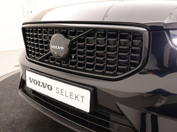 Volvo XC40 B4 Black Edition 145 kW image number 7