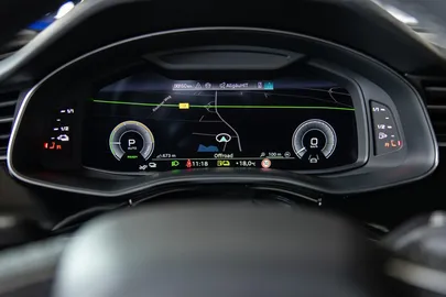 Car image 29