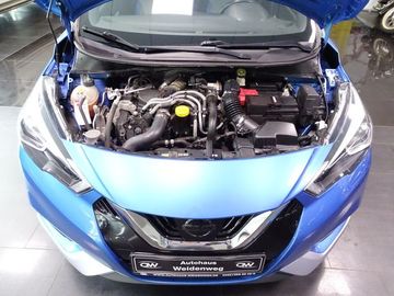 Car image 26