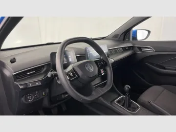 Car image 37