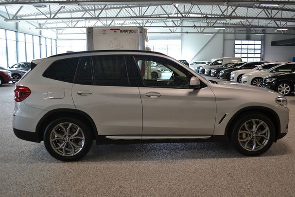 BMW X3 xDrive30e 216 kW image number 7