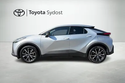 Car image 4
