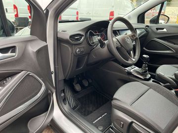 Car image 11