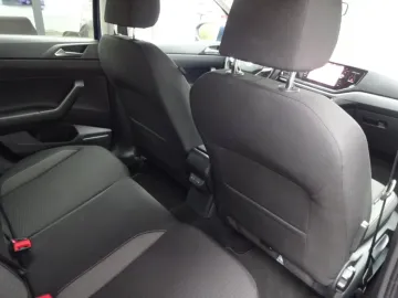 Car image 41