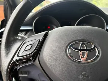 Car image 35