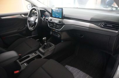 Car image 29