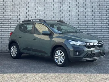 Car image 2