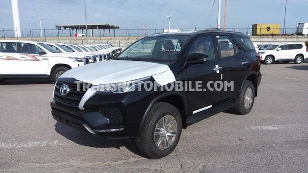 Toyota Fortuner 121 kW image number 1