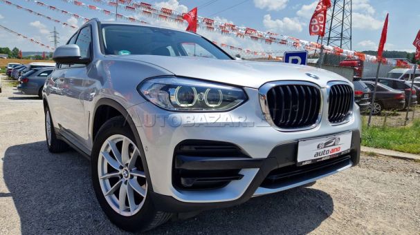 BMW X3 xDrive20d xLine 140 kW image number 16