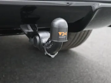 Car image 50