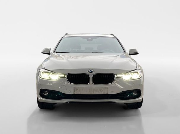 BMW 320i Touring Advantage 135 kW image number 2