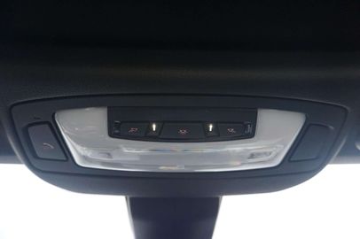 Car image 33