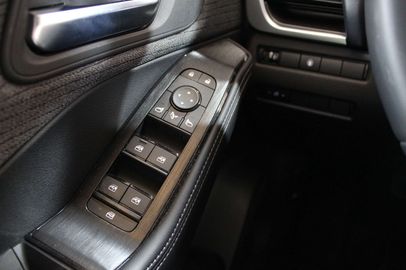 Car image 37