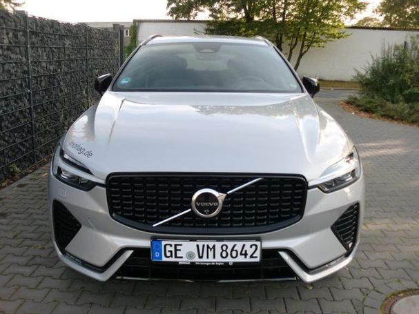 Volvo XC60 B4 Diesel Plus Dark 145 kW image number 3