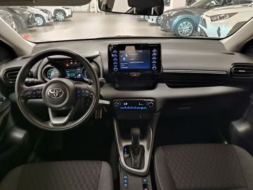 Car image 11