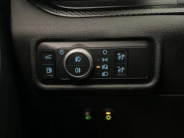 Car image 38