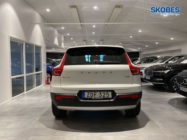 Volvo XC40 D3 Momentum 111 kW image number 6