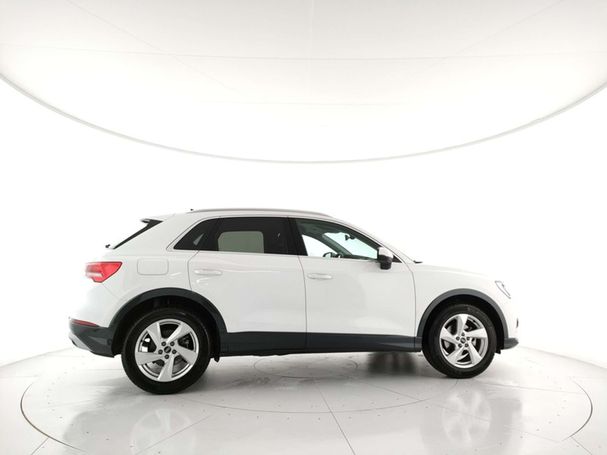 Audi Q3 35 TFSI Advanced Business 110 kW image number 6