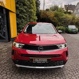 Car image 2
