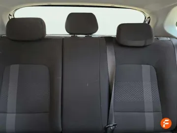Car image 31