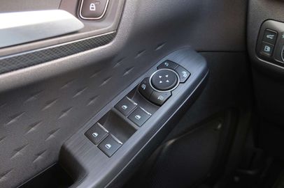 Car image 36