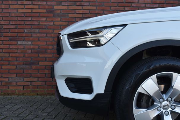 Volvo XC40 T2 Momentum 95 kW image number 23