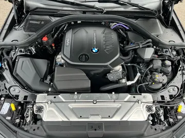 Car image 40