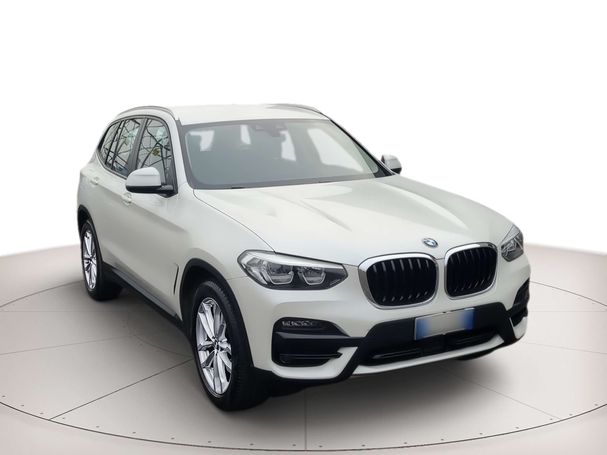 BMW X3 xDrive20d Advantage 140 kW image number 2