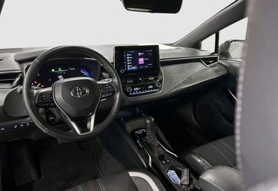 Car image 14