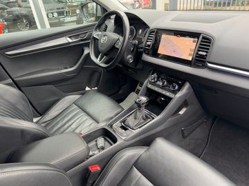 Car image 15