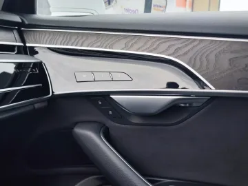 Car image 35