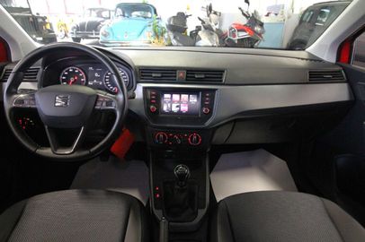 Car image 11