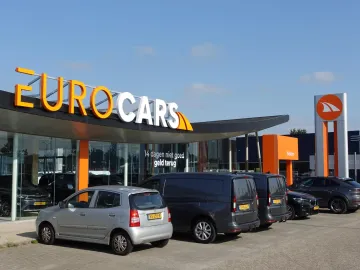 Car image 29