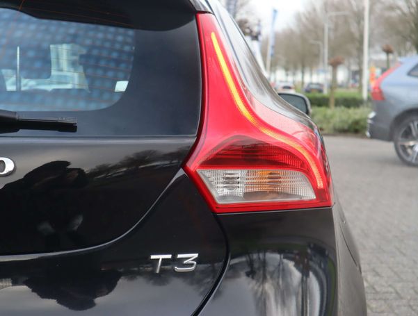 Volvo V40 T3 110 kW image number 31