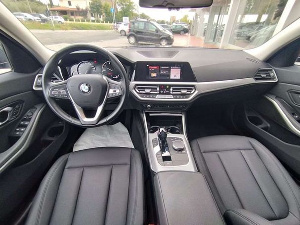 BMW 318d Touring Advantage 110 kW image number 12