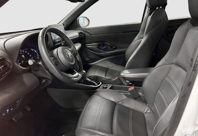 Car image 15