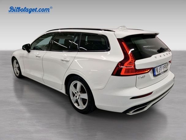 Volvo V60 D4 AWD R-Design 141 kW image number 3