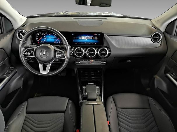 Mercedes-Benz GLA 180 100 kW image number 20