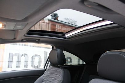 Car image 31