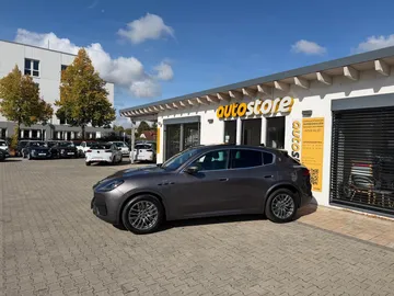 Car image 33