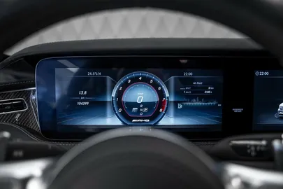 Car image 26