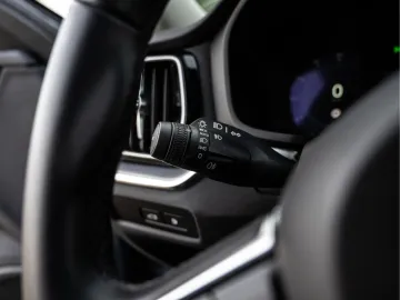 Car image 35