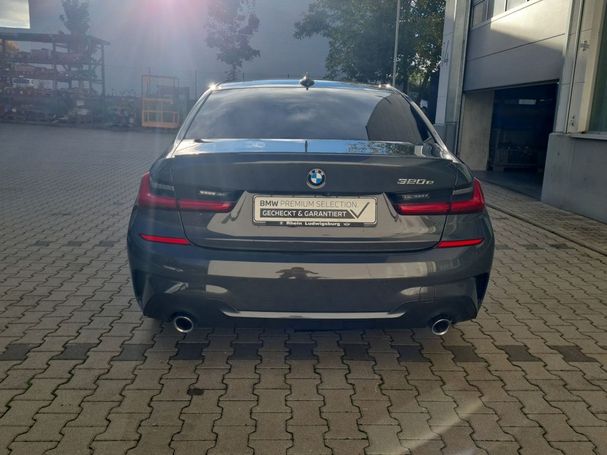 BMW 320 e M Sport 150 kW image number 3