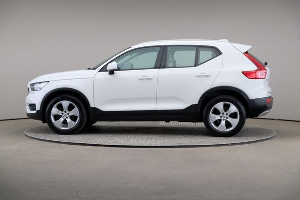 Volvo XC40 D3 AWD Momentum 110 kW image number 5