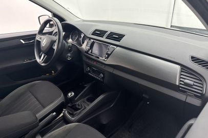 Car image 21